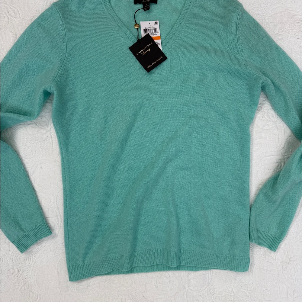 100% Cashmere V-Neck Sweater - light blue - Picture 5 of 8